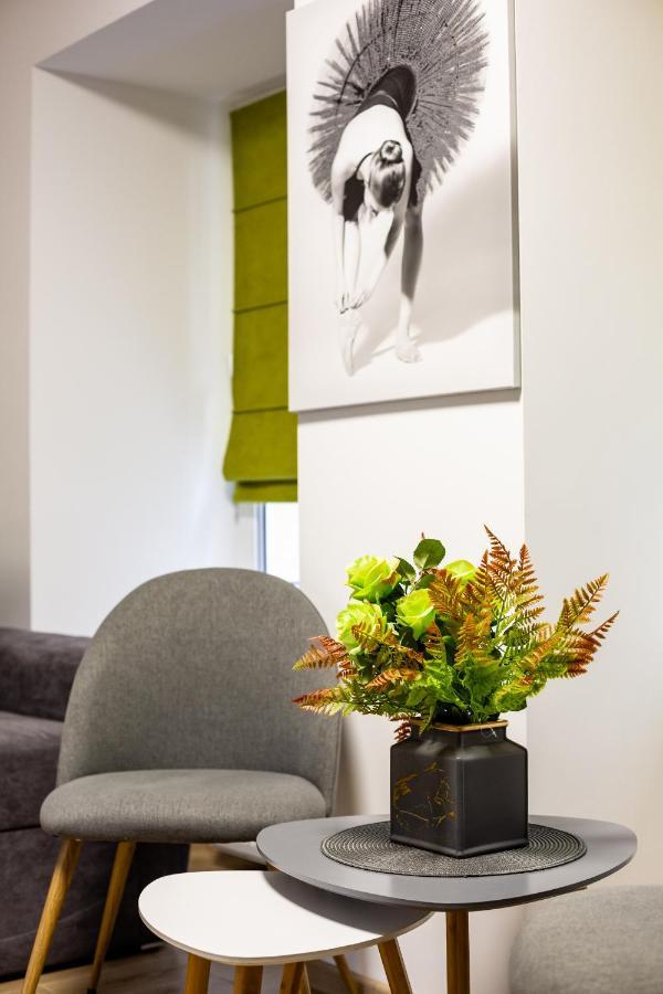 Alfa Apartments Staroevrejska 18 ลวีฟ ภายนอก รูปภาพ